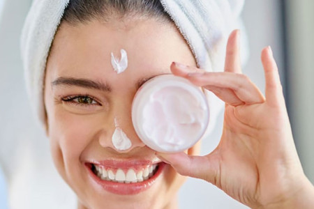 10 اشتباه رایج در مراقبت از پوست و راه‌های جلوگیری از آنها